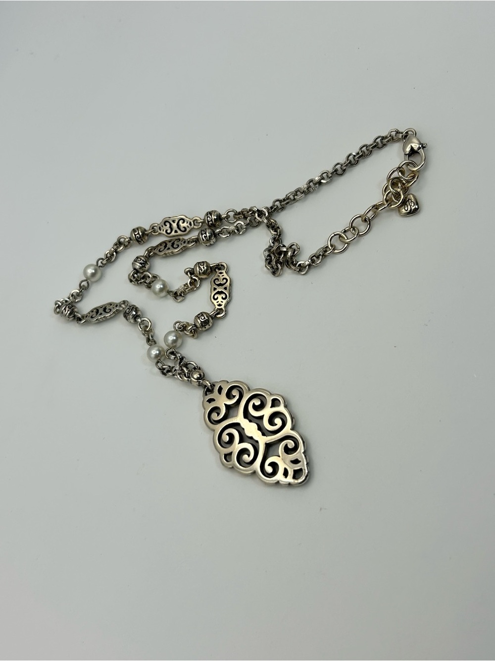 Brighton Geneva Pendant Necklace Silver Plated Faux Pearls Faded Gold Tone 20" - Picture 7 of 10